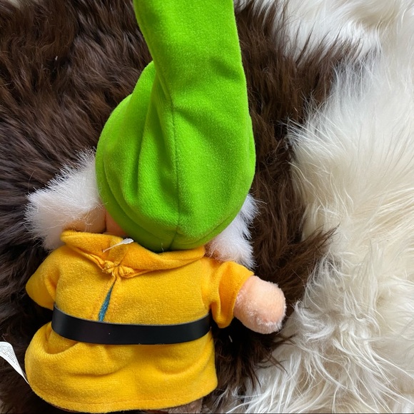 DISNEY Vintage “Bashful” 7 Dwarfs Standing Felt Plush Embroidered Hat - Picture 6 of 12